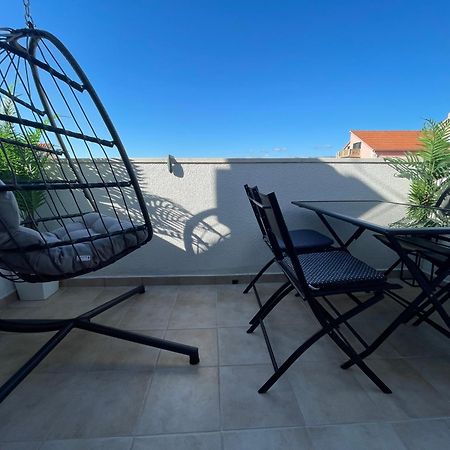 Apartment New Chic Supetar Exterior photo